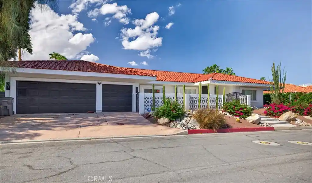 Photo 1 of Single family home for sale at 47215 Heliotrope, Palm Desert, CA 92260 | MLS# TR26227458 | Listing updated on 2026-10-25