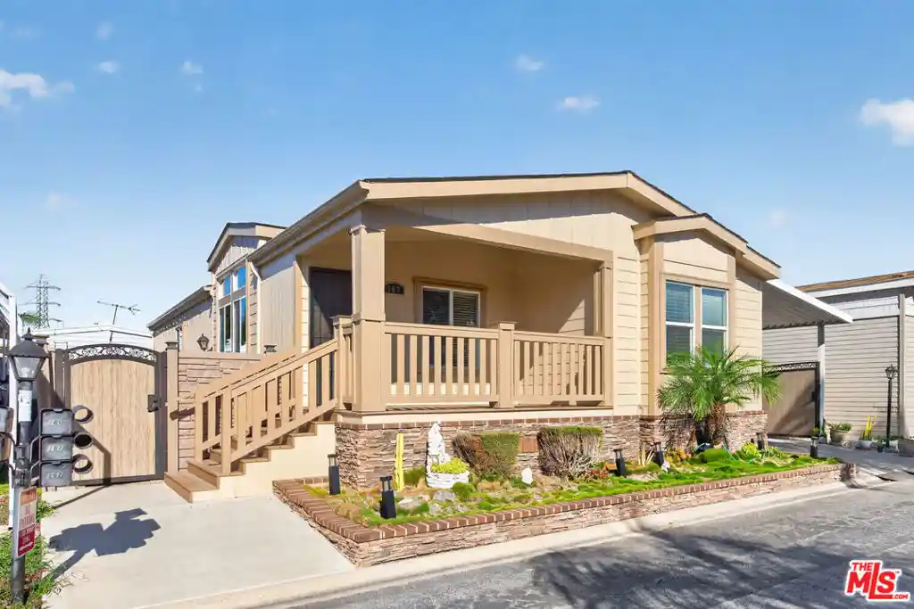Photo 1 of Manufactured home for sale at 3595 Santa Fe Ave #162, Long Beach, CA 90810 | MLS# 26102750 | Listing updated on 2026-10-28