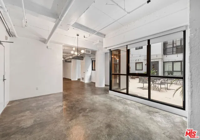 Listing Photo 1 - Condo for sale in building located at 330 W 11Th St, Los Angeles, CA 90015 - Unit #C03