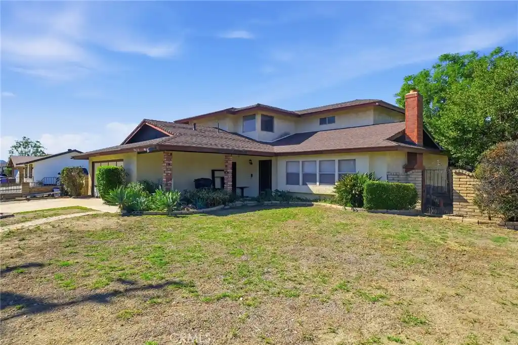 Single family home for sale at 9476 Cypress, Fontana, CA 92335 | MLS# TR26227482
