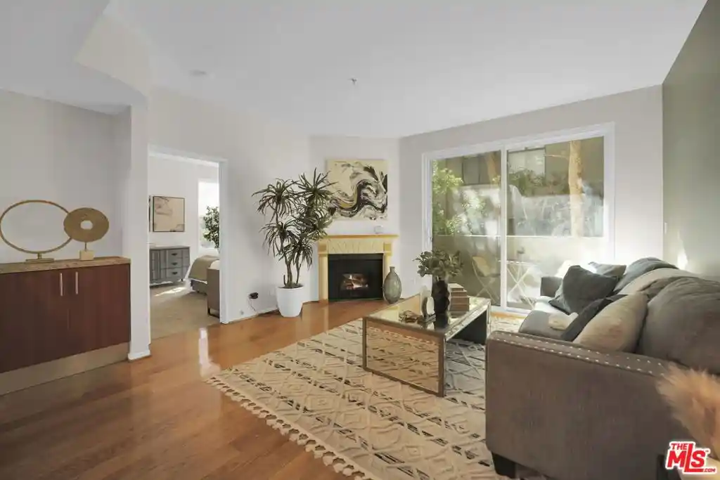 Condo for sale at 620 S Gramercy Pl #135, Los Angeles, CA 90005 | MLS# 26103588