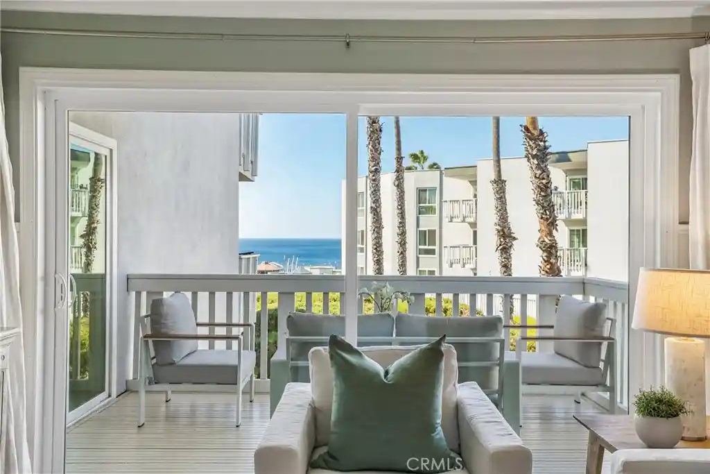 Listing Photo 1 - Condo for sale in 650 The Vlg located at 650 The Vlg, Redondo Beach, CA 90277 - Unit #212