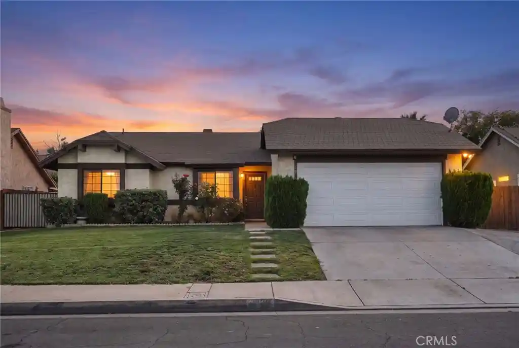 Single family home for sale at 1820 E Ave R10, Palmdale, CA 93550 | MLS# DW26227496