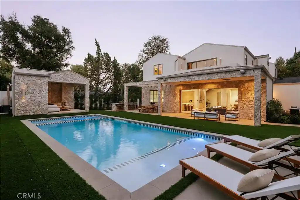 Photo 1 of Mansion for sale at 16933 Bosque Dr, Encino, CA 91436 | MLS# SR26227309 | Listing updated on 2026-10-28
