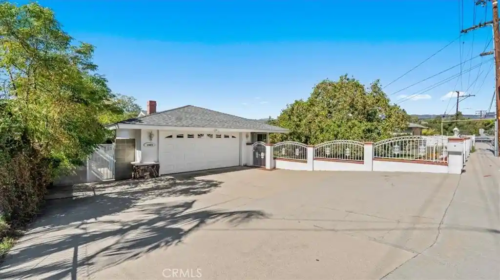 Single family home for sale at 1621 Bonnie Cvs Ave, Glendora, CA 91740 | MLS# CV26227588