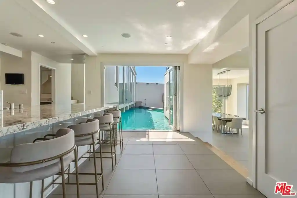 Photo 1 of Single family home for sale at 9716 Oak Pass Rd, Beverly Hills, CA 90210 | MLS# 26103325 | Listing updated on 2026-10-28