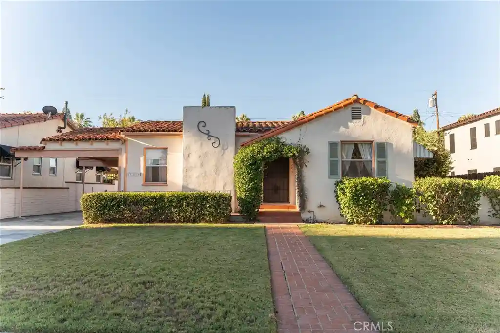 Photo 1 of Single family home for sale at 3556 Elmwood, Riverside, CA 92506 | MLS# IV26227331 | Listing updated on 2026-10-24