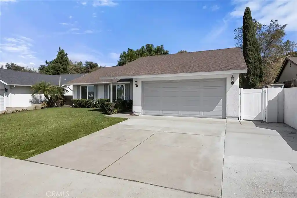 Photo 1 of Single family home for sale at 23752 San Estaban Dr, Mission Viejo, CA 92691 | MLS# PW26223797 | Listing updated on 2026-10-28