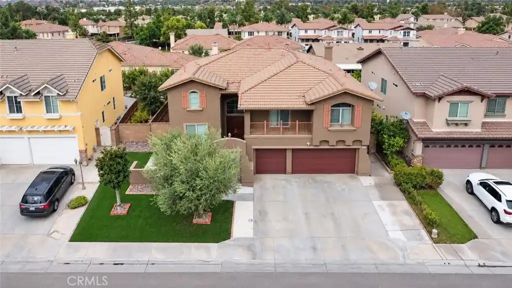 Single family home for sale at 11539 Brookrun Ct, Riverside, CA 92505 | MLS# IV26227769