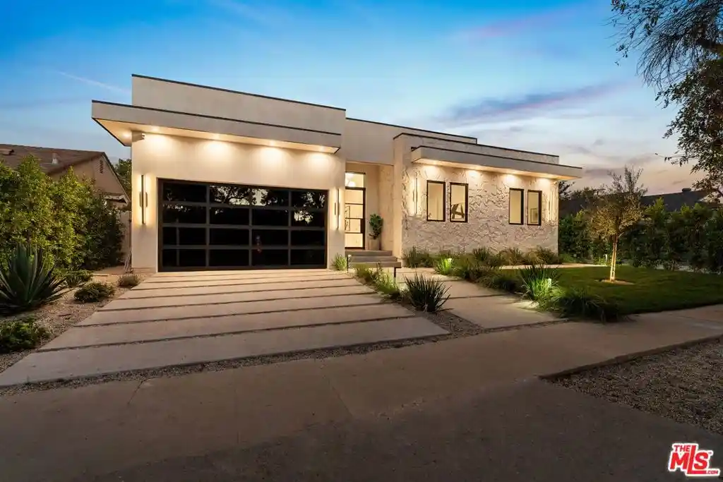 Photo 1 of Single family home for sale at 5814 Graves Ave, Encino, CA 91316 | MLS# 26103614 | Listing updated on 2026-10-29