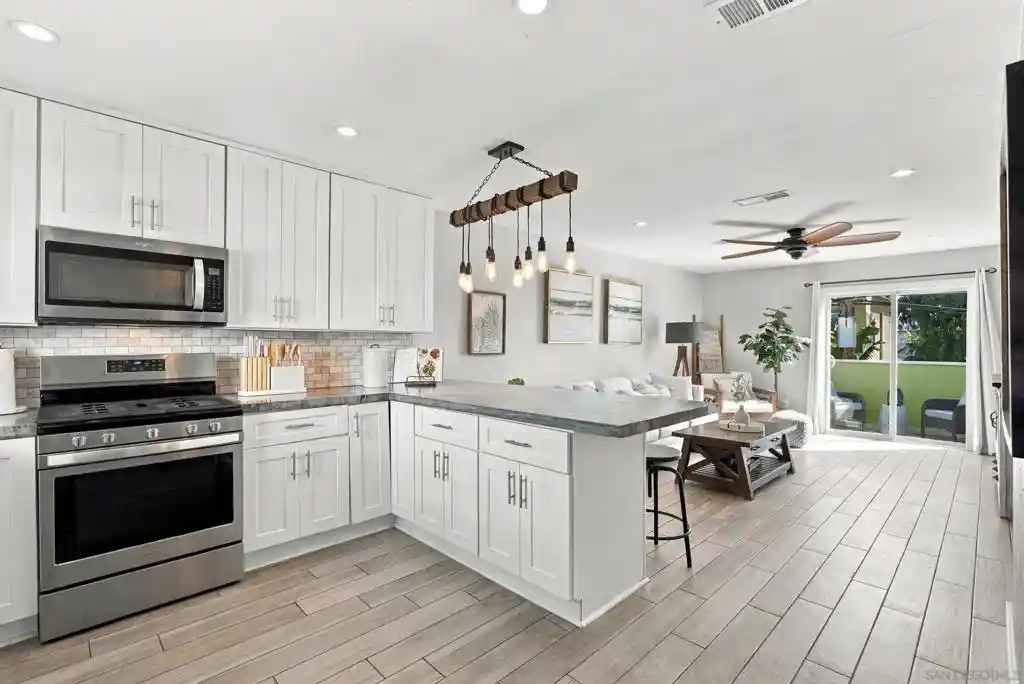 Photo 1 of Townhouse for sale at 171 Palm Ave, Imperial Beach, CA 91932 | MLS# 260025351SD | Listing updated on 2026-10-21