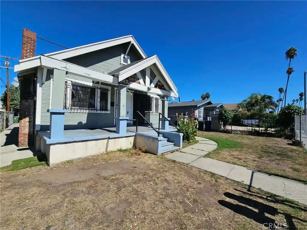 Multi family home for sale at 947 W 81st Street, Los Angeles, CA 90044 | MLS# PW26227973