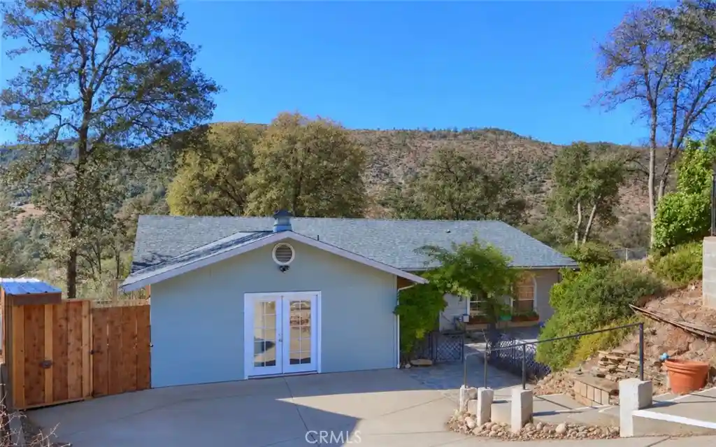 Single family home for sale at 5117 Ter View, Mariposa, CA 95338 | MLS# MP26227502