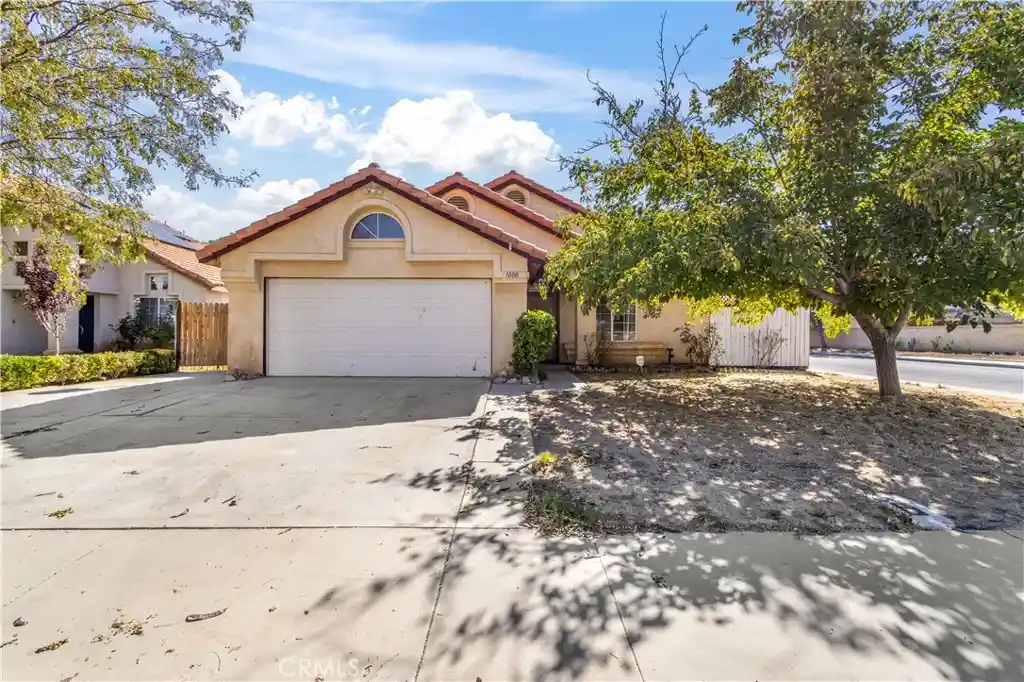Photo 1 of Single family home for sale at 1800 Sierra View, Lancaster, CA 93535 | MLS# PW26228122 | Listing updated on 2026-10-22