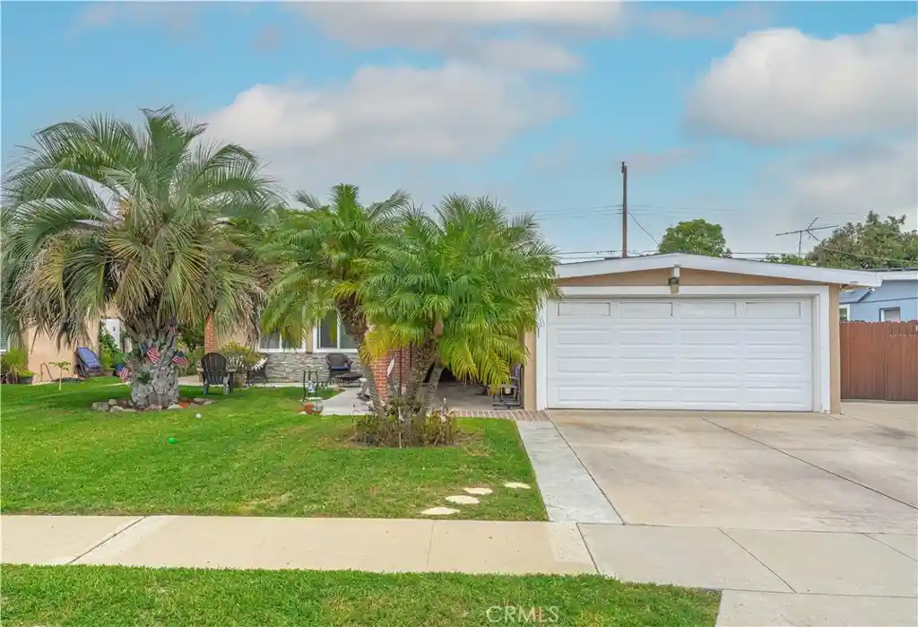 Photo 1 of Single family home for sale at 2333 S Shelton St, Santa Ana, CA 92707 | MLS# OC26223025 | Listing updated on 2026-10-29
