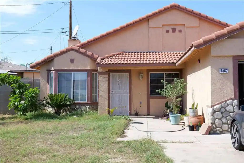 Single family home for sale at 9562 Sultana, Fontana, CA 92335 | MLS# CV26225633