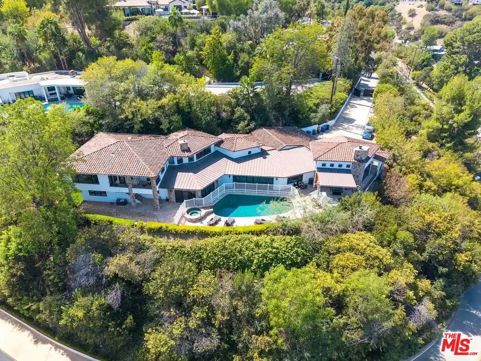 Photo 1 of Mansion for sale at 4550 Gable Dr, Encino, CA 91316 | MLS# 26103754 | Listing updated on 2026-10-29