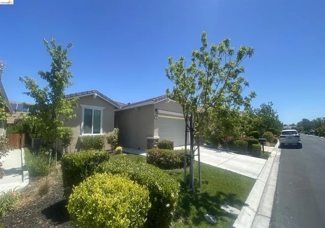 Photo 1 of Single family home for sale at 140 Alpine Dr, Rio Vista, CA 94571 | MLS# 41151872 | Listing updated on 2026-10-30