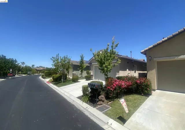 Photo 2 of Single family home for sale at 140 Alpine Dr, Rio Vista, CA 94571 | MLS# 41151872 | Listing updated on 2026-10-30