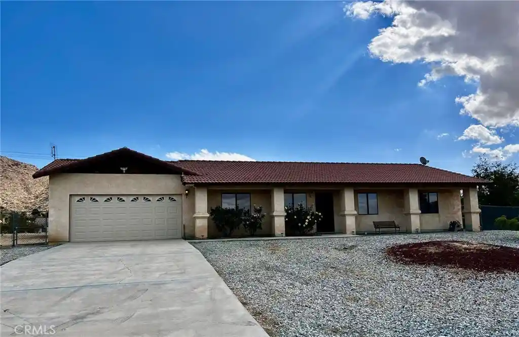 Photo 1 of Single family home for sale at 15855 Wintun Rd, Apple Valley, CA 92307 | MLS# HD26223622 | Listing updated on 2026-10-24