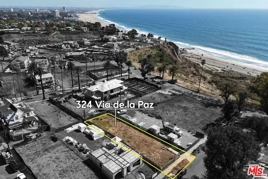 Photo 1 of Land for sale at 324 Via De La Paz, Pacific Palisades, CA 90272 | MLS# 26103679 | Listing updated on 2026-10-29