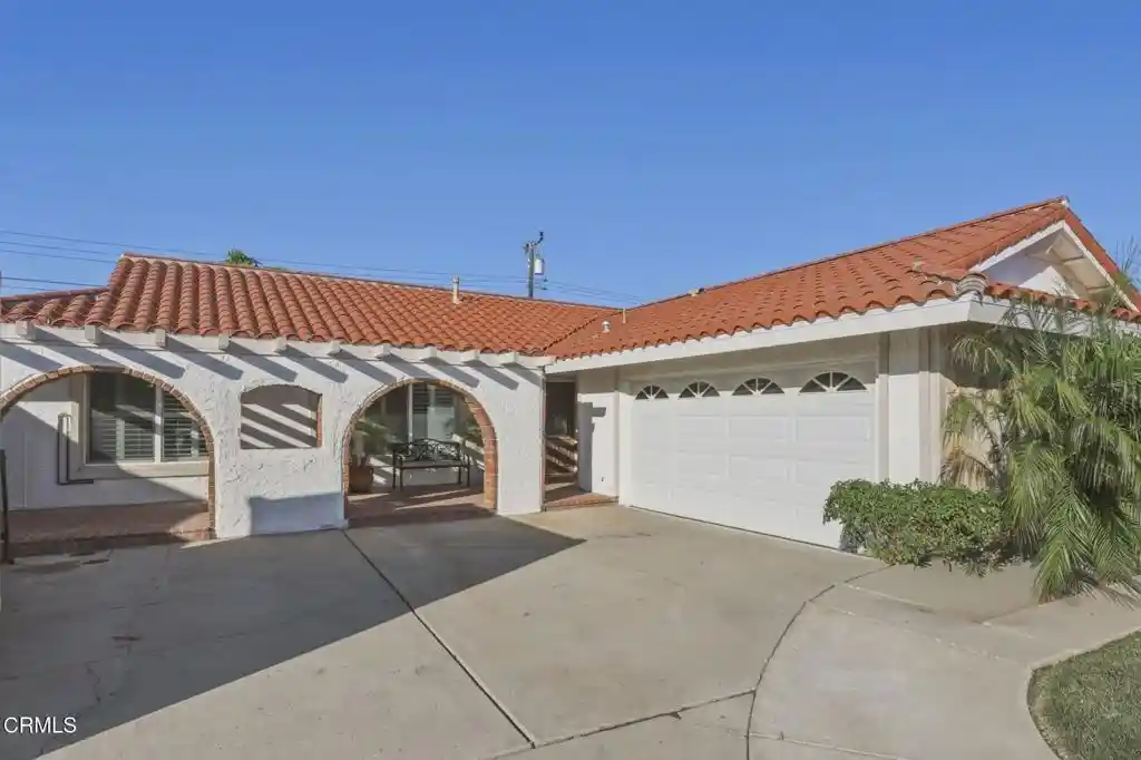Single family home for sale at 1231 Hibiscus St, Oxnard, CA 93036 | MLS# V1-39390
