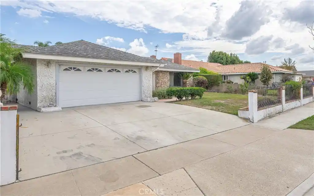 Single family home for sale at 15914 Mount Jackson St, Fountain Valley, CA 92708 | MLS# OC26212094