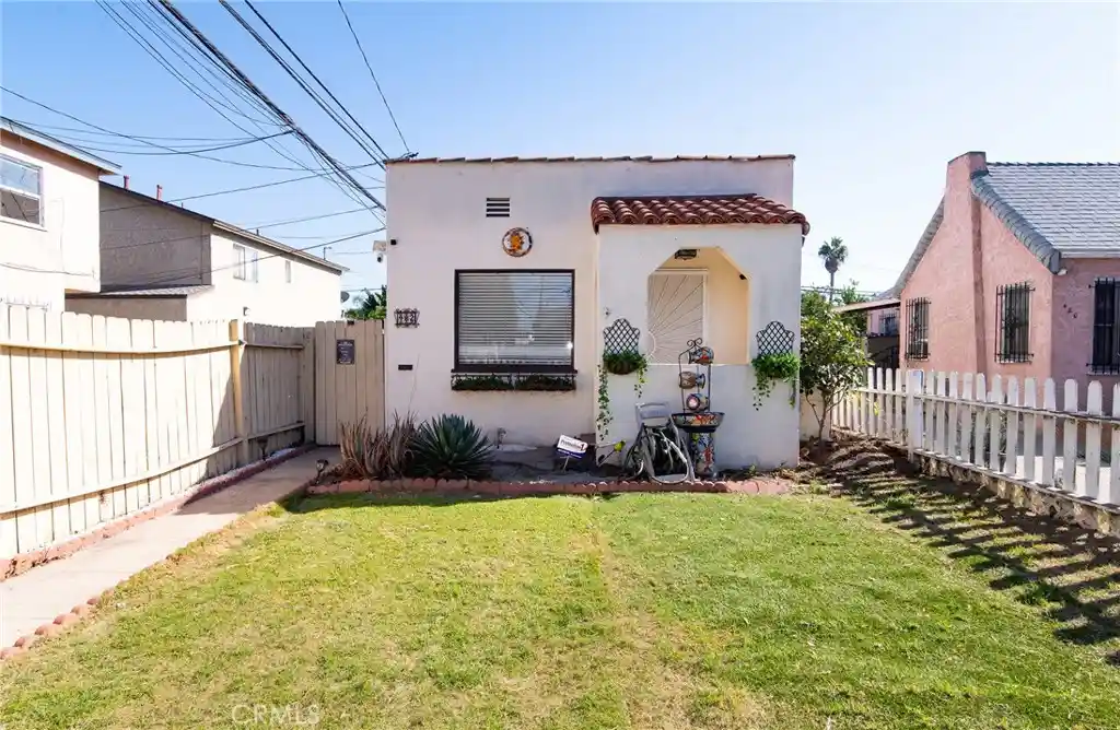 Photo 1 of Single family home for sale at 482 E 59th Street, Long Beach, CA 90805 | MLS# DW26228460 | Listing updated on 2026-10-27
