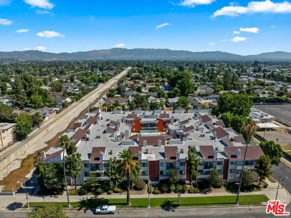 Condo for sale at 7211 Cozycroft Ave #64, Winnetka, CA 91306 | MLS# 26103807