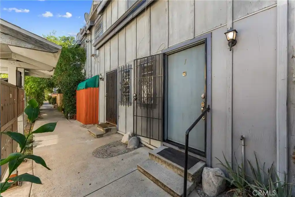 Condo for sale at 9346 Van Nuys #1, Panorama City, CA 91402 | MLS# SR26228453