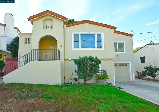 Photo 1 of Single family home for sale at 215 Pomona St, Crockett, CA 94525 | MLS# 41151893 | Listing updated on 2026-10-30