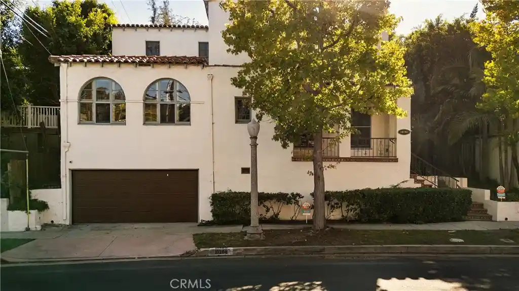 Single family home for sale at 10268 Cheviot Dr, Los Angeles, CA 90064 | MLS# SR26220269