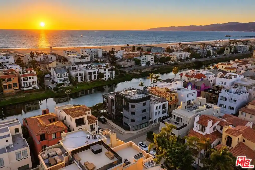 Single family home for sale at 5115 Via Donte, Marina Del Rey, CA 90292 | MLS# 26103872