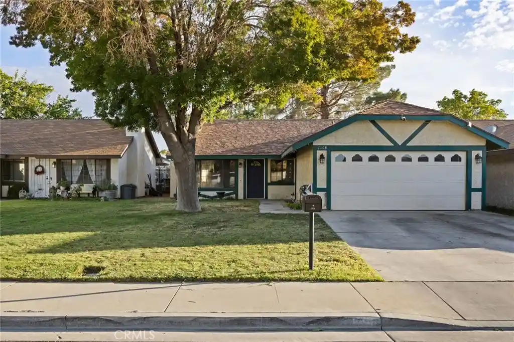 Photo 1 of Single family home for sale at 1008 E Newgrove, Lancaster, CA 93535 | MLS# SR26228603 | Listing updated on 2026-10-23
