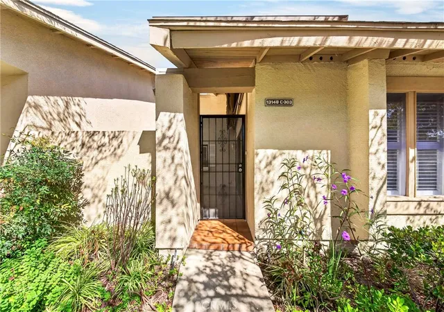 Photo 4 of Condo for sale at 13148 La Jolla Cir #C, La Mirada, CA 90638 | MLS# PW26228438 | Listing updated on 2026-10-30