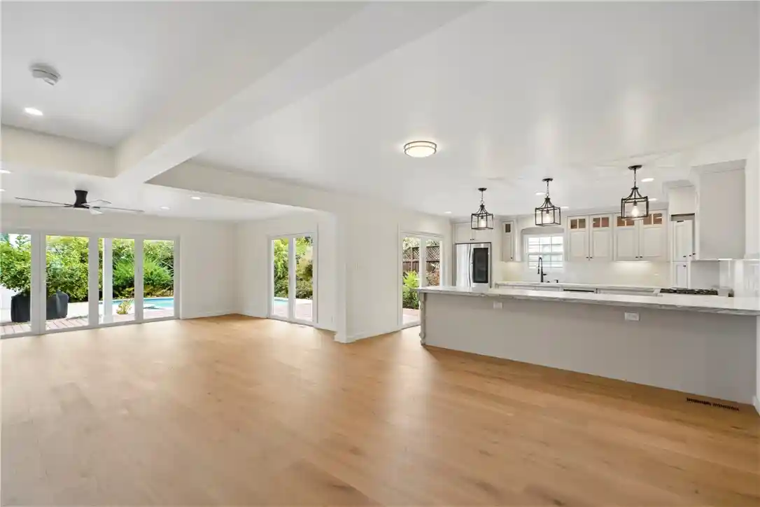 Photo 1 of Single family home for sale at 811 D St, Petaluma, CA 94952 | MLS# IV26228578 | Listing updated on 2026-10-25