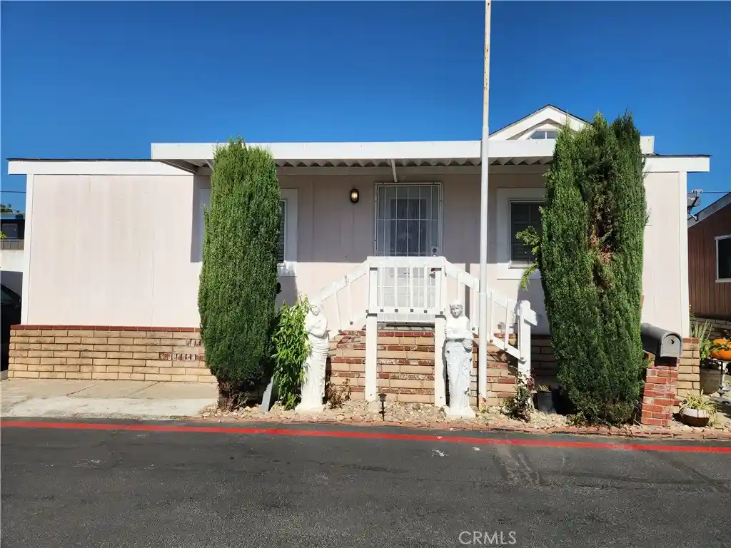 Manufactured home for sale at 2191 Harbor Blvd #6, Costa Mesa, CA 92627 | MLS# OC26228670