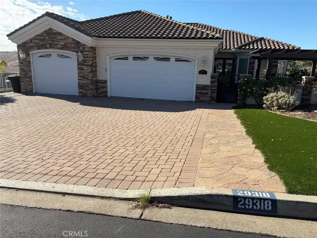 Photo 1 of Single family home for sale at 29318 Stampede Way, Canyon Lake, CA 92587 | MLS# IG26228710 | Listing updated on 2026-10-22
