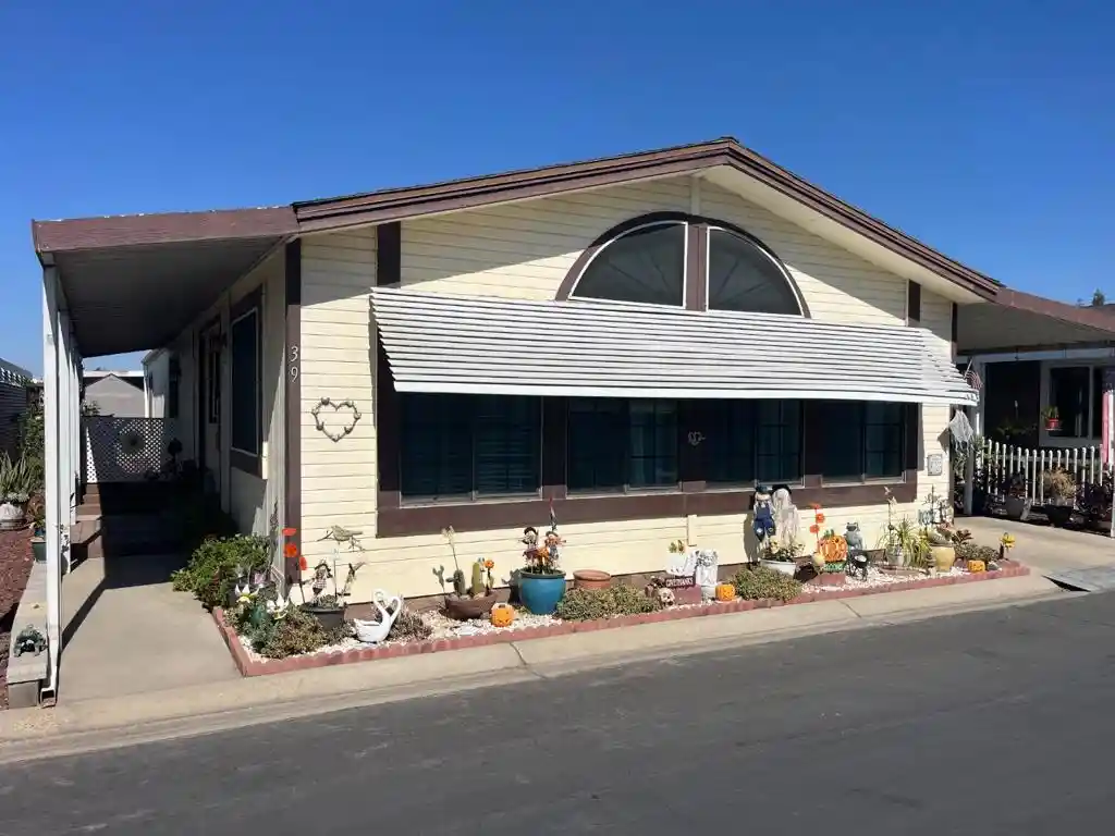Photo 1 of Manufactured home for sale at 500 N Tully Rd #39, Turlock, CA 95380 | MLS# ML82065348 | Listing updated on 2026-10-22