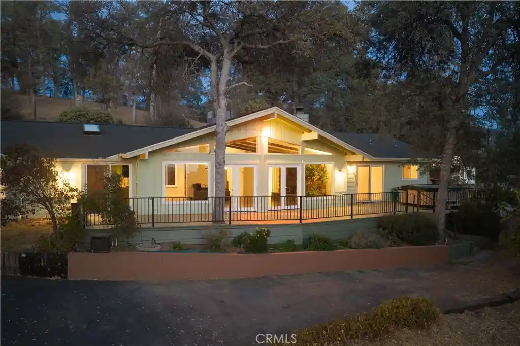 Single family home for sale at 42387 Maples Ln, Oakhurst, CA 93644 | MLS# FR26228588