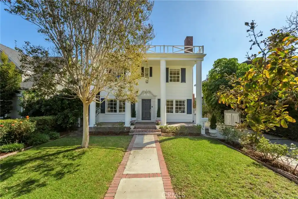 Single family home for sale at 920 S Victoria Ave, Los Angeles, CA 90019 | MLS# PF26228802