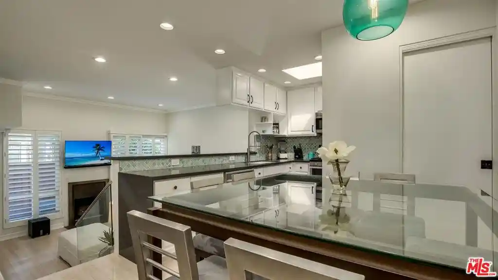 Photo 1 of Condo for sale at 1144 17th Street #11, Santa Monica, CA 90403 | MLS# 26103918 | Listing updated on 2026-10-22