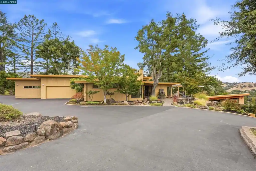 Single family home for sale at 3252 Alta Ln, Lafayette, CA 94549 | MLS# 41151991
