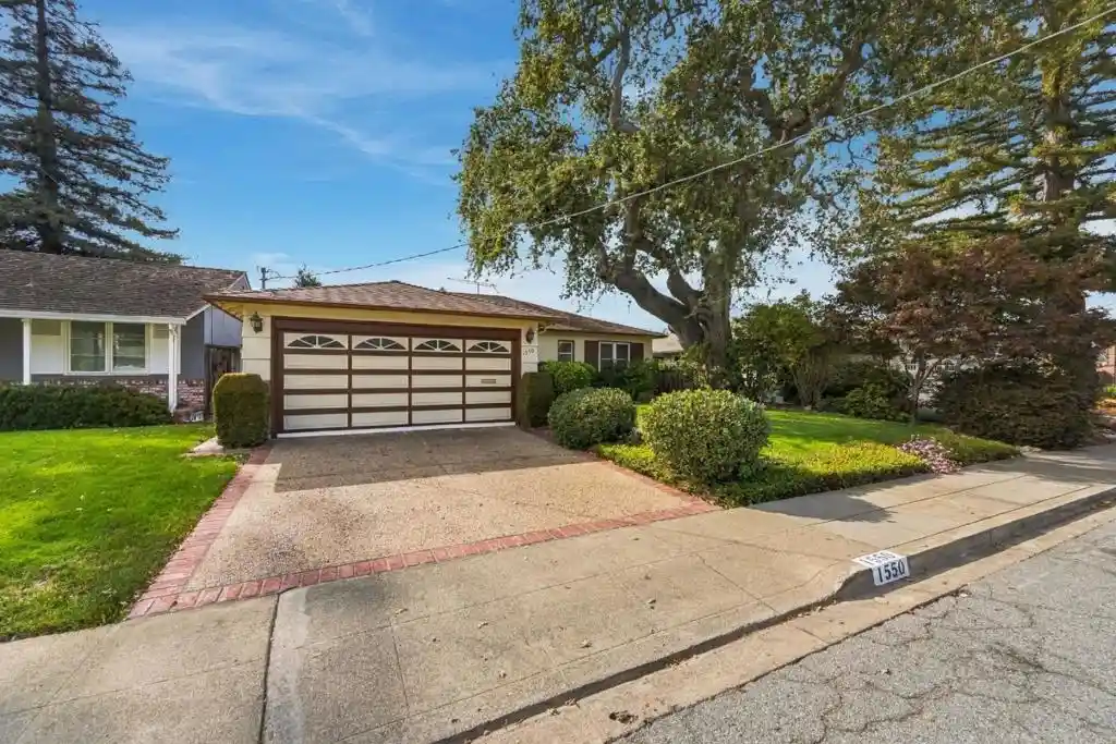 Photo 1 of Sale Pending at 1550 Gover Ln, San Carlos, CA 94070 | MLS# ML82065426 | Listing updated on 2026-10-30