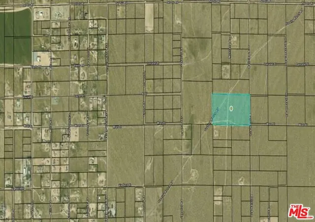 Land for sale at 24400 Wren, Apple Valley, CA 92308 | MLS# 26104047