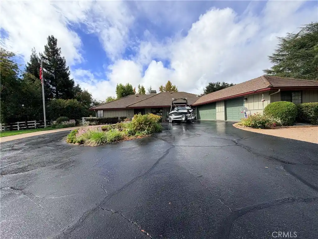 Single family home for sale at 1380 Shane, Templeton, CA 93465 | MLS# SC26228351