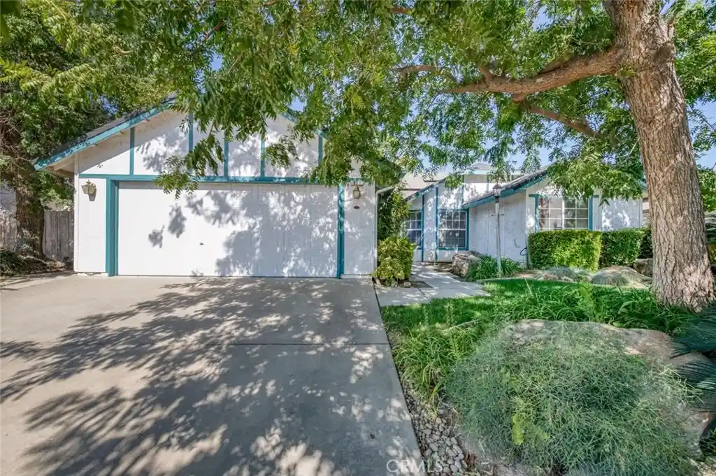 Photo 1 of Single family home for sale at 927 Palo Alto, Clovis, CA 93612 | MLS# FR26228227 | Listing updated on 2026-10-24