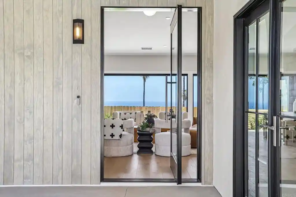 Photo 1 of Single family home for sale at 6662 Avenida La Reina, La Jolla, CA 92037 | MLS# NDP2609762 | Listing updated on 2026-10-27