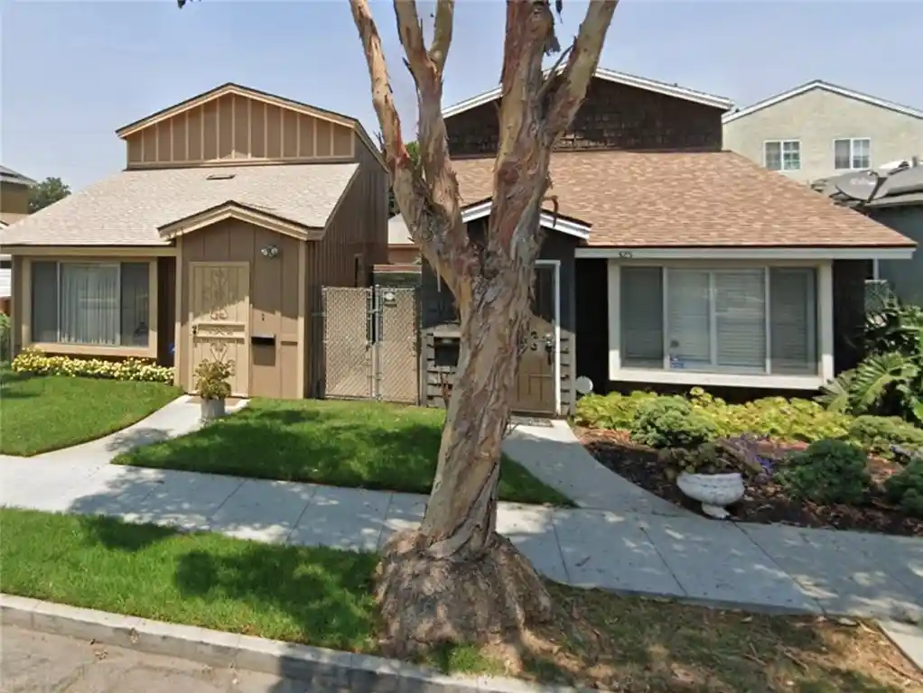 Photo 1 of Single family home for sale at 321 E Hullett, Long Beach, CA 90805 | MLS# SB26229207 | Listing updated on 2026-10-23