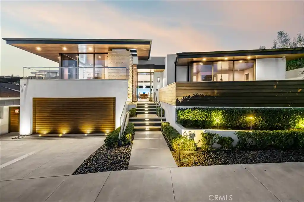 Single family home for sale at 621 Malabar Dr, Corona Del Mar, CA 92625 | MLS# NP26222391